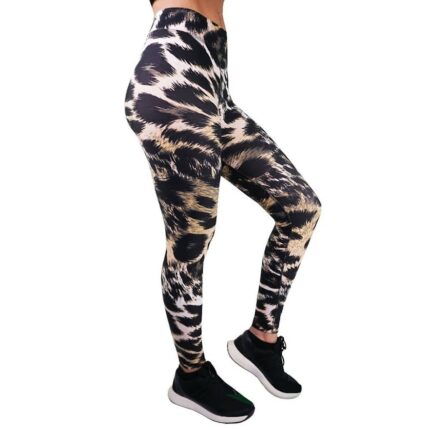 Calza deportiva modelo Brasil animal print tigre