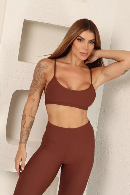 Conjunto deportivo Susan/Hecho en Brasil. Tiro alto.