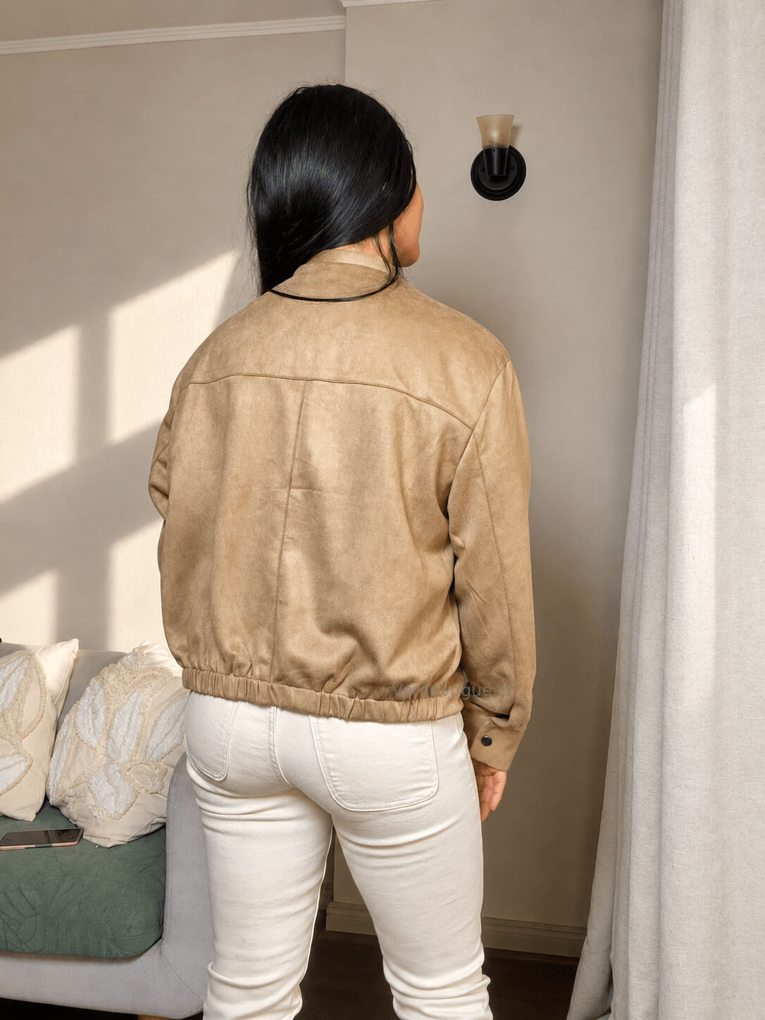 1 beige